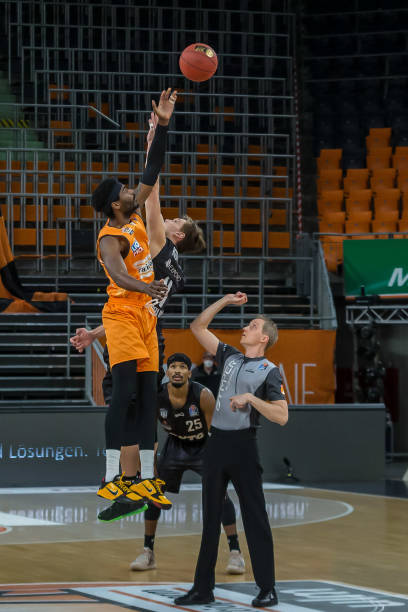 波动时依旧 波动时依旧