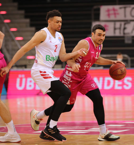 浙江男篮以 浙江男篮以